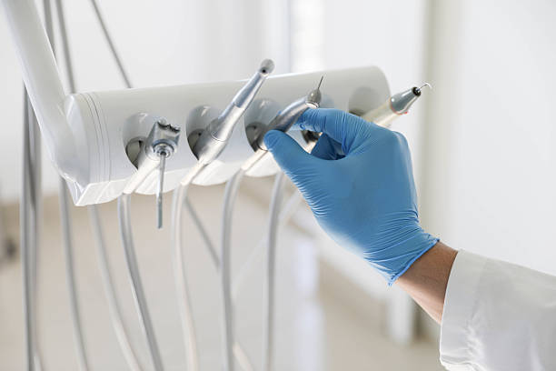 Professional Teeth Cleaning And Checkup technician working in Inverness, IL